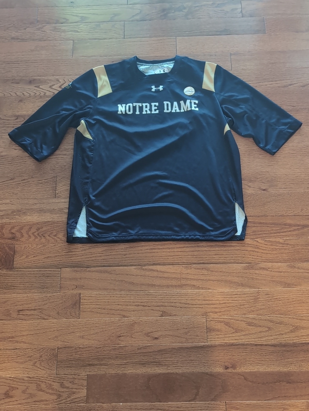 Under Armour Notre Dame Black and Gold Short Sleeve Tee ACC